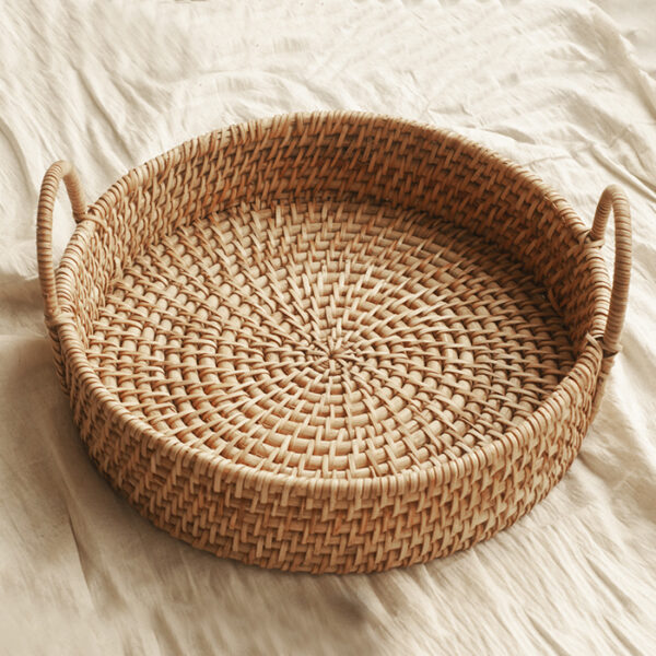 Round cane tray for serving