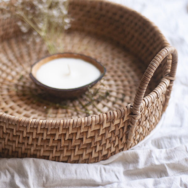 round cane tray with handel